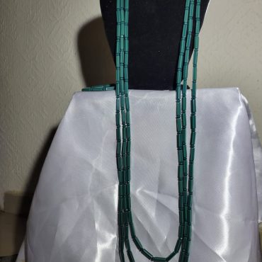 Male Tea-Green Beads Necklace Set